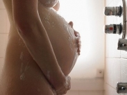 Tắm đúng cách khi mang thai để không ảnh hưởng đến thai nhi