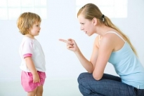 cách dạy bé biết xin lỗi